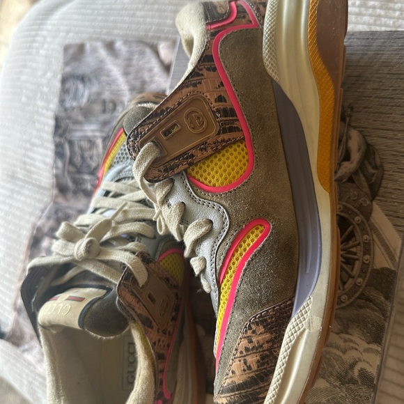 Used GUCCI Ultrapace Snake Leather Distressed Sneakers - Picture 14 of 14